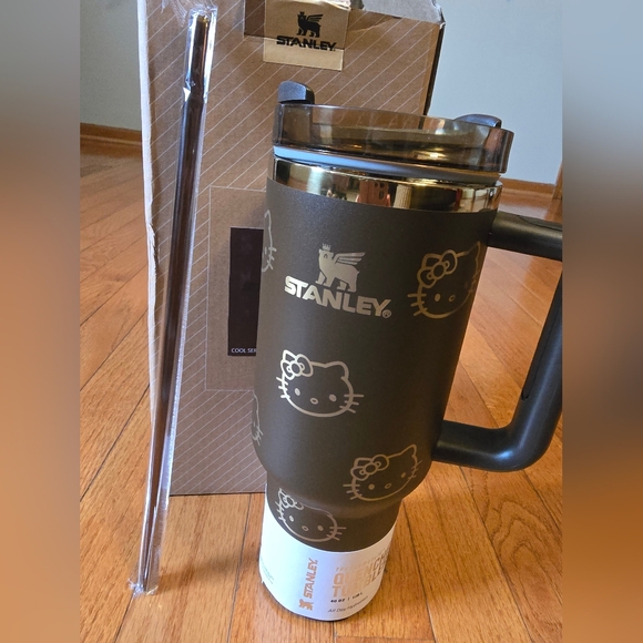 Beautiful Exclusive Brown & GOLD Hellokitty Tumbler Must-have Limited Addition - Picture 5 of 14
